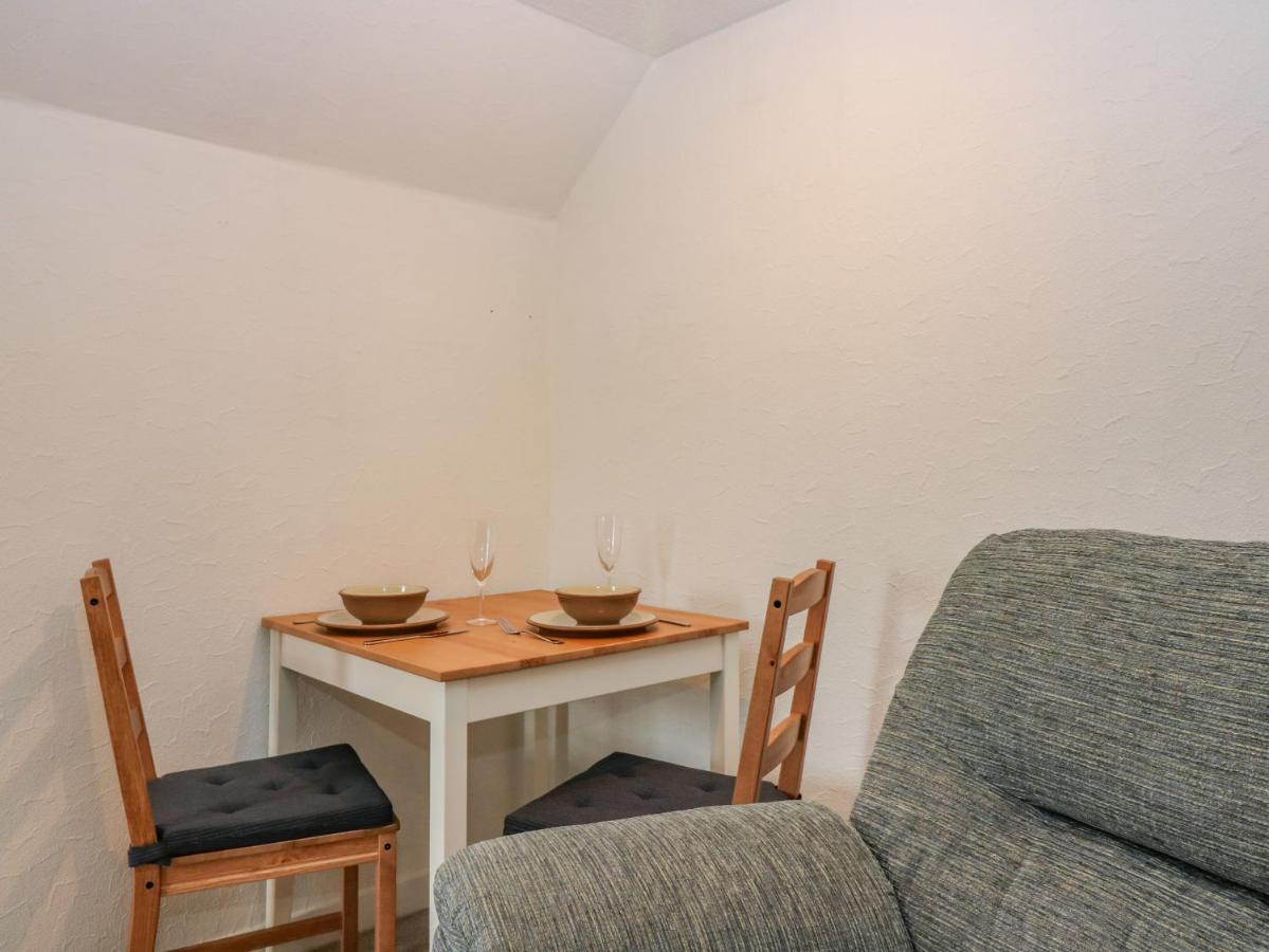 The Wee Hideaway Apartment Cupar Exterior photo